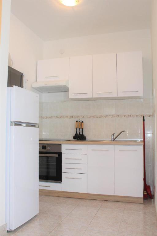 Apartment Nana Примоштен Экстерьер фото