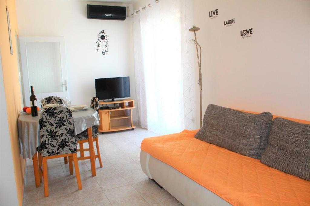 Apartment Nana Примоштен Экстерьер фото