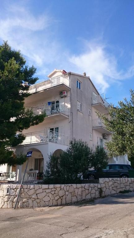 Apartment Nana Примоштен Экстерьер фото