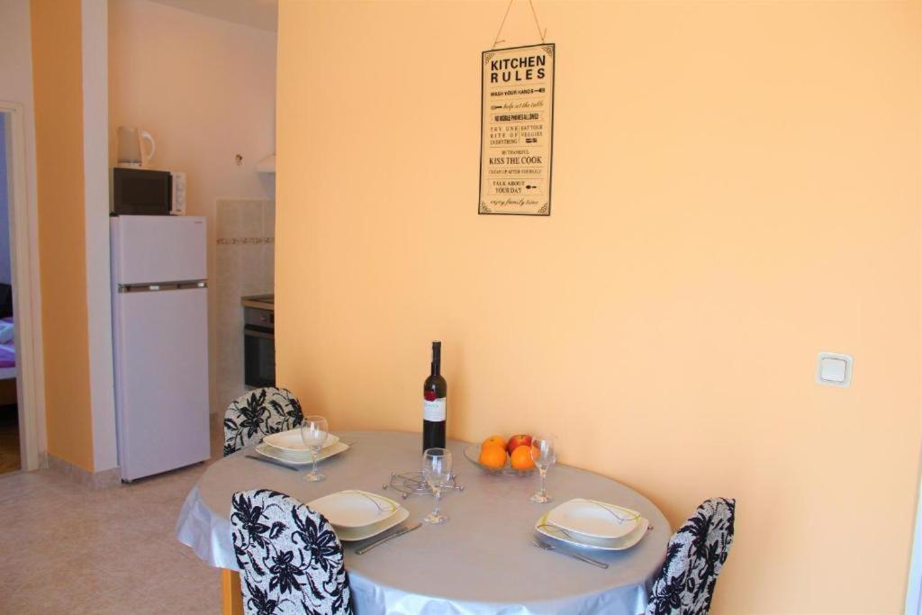 Apartment Nana Примоштен Экстерьер фото