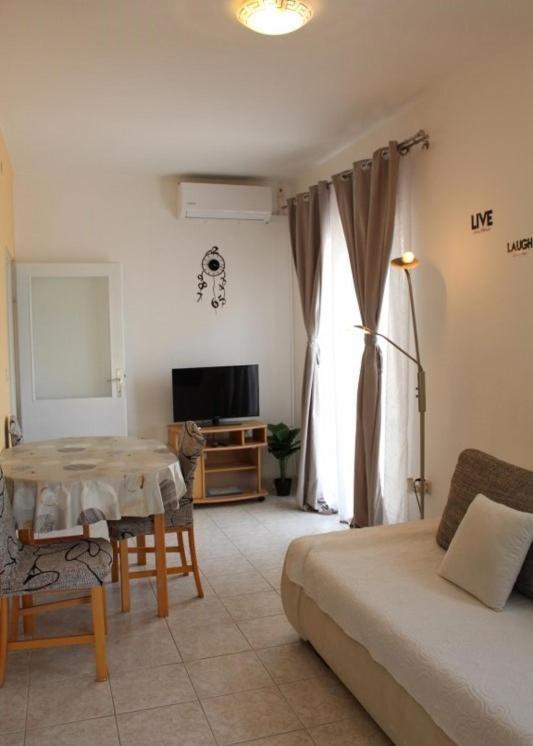 Apartment Nana Примоштен Экстерьер фото